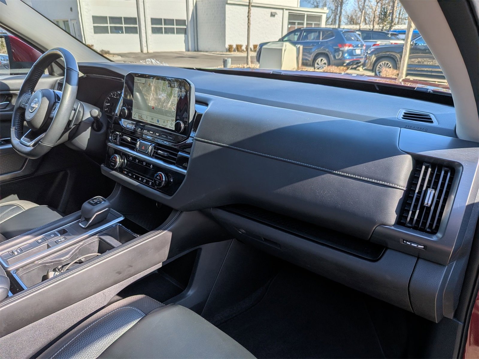 Used 2022 Nissan Pathfinder SL w/ SL Black Package image 47