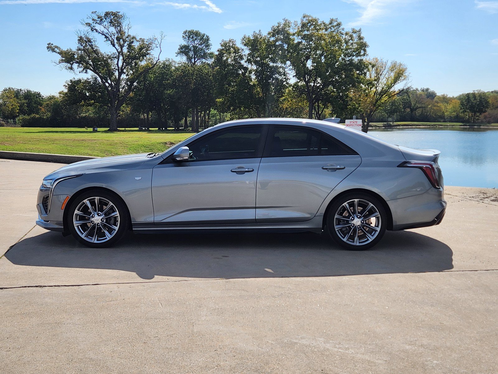 Used 2023 Cadillac CT4 Sport w/ Climate Package RWD image 3