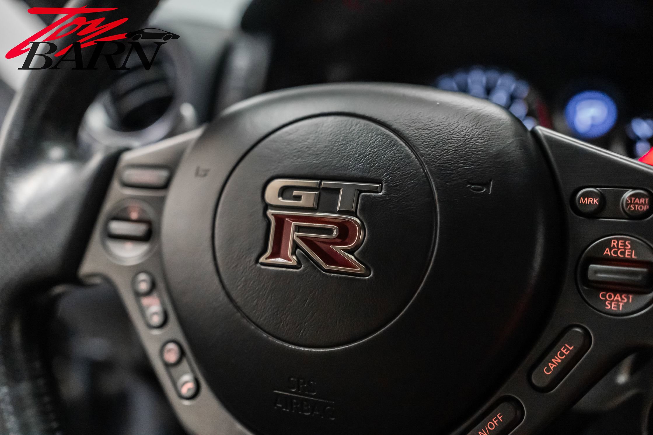 Used 2013 Nissan GT-R Black Edition image 33