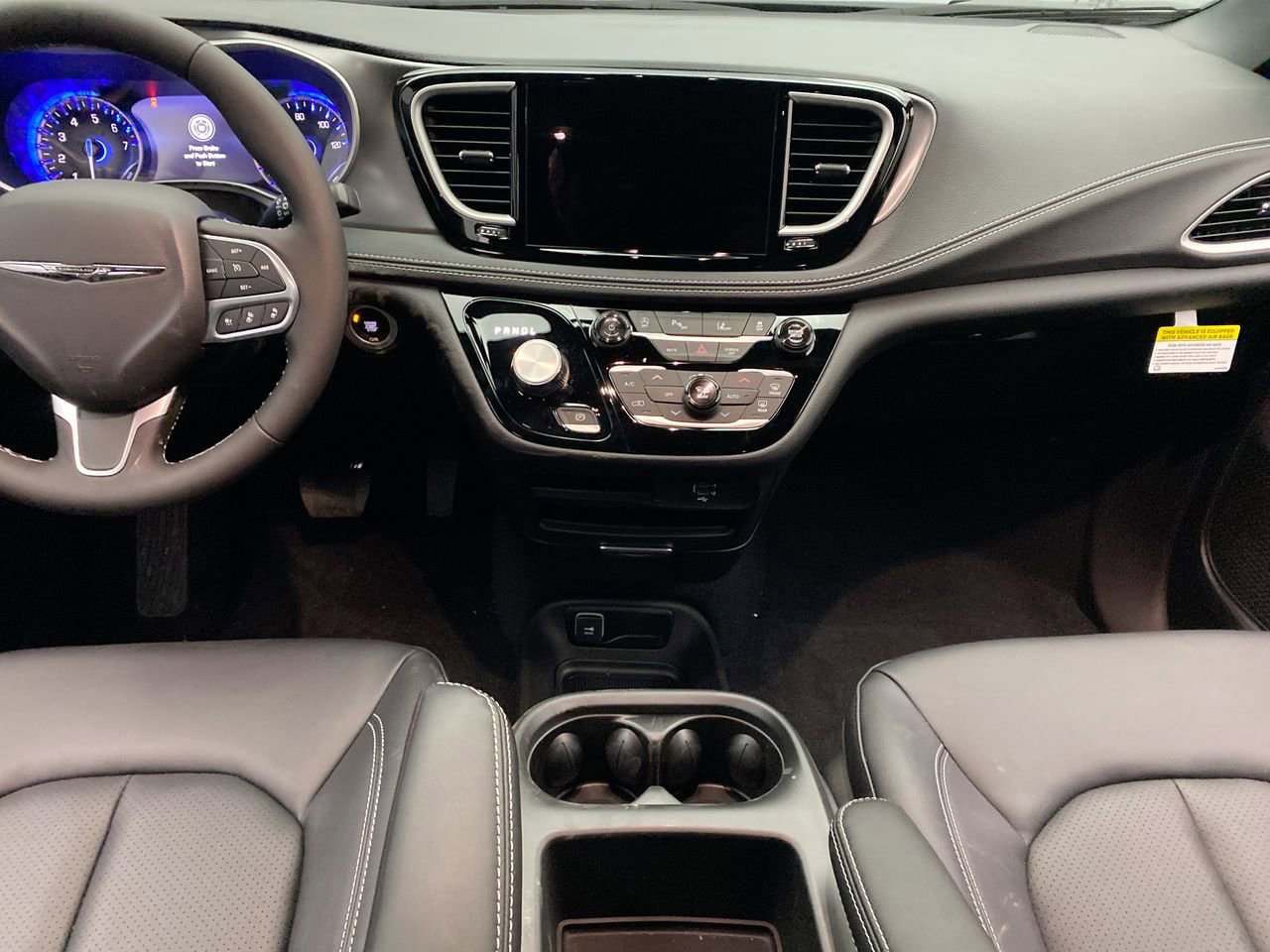 New 2026 Chrysler Pacifica Select AWD/4WD image 18