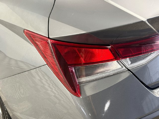 Used 2024 Hyundai Elantra SEL FWD image 35