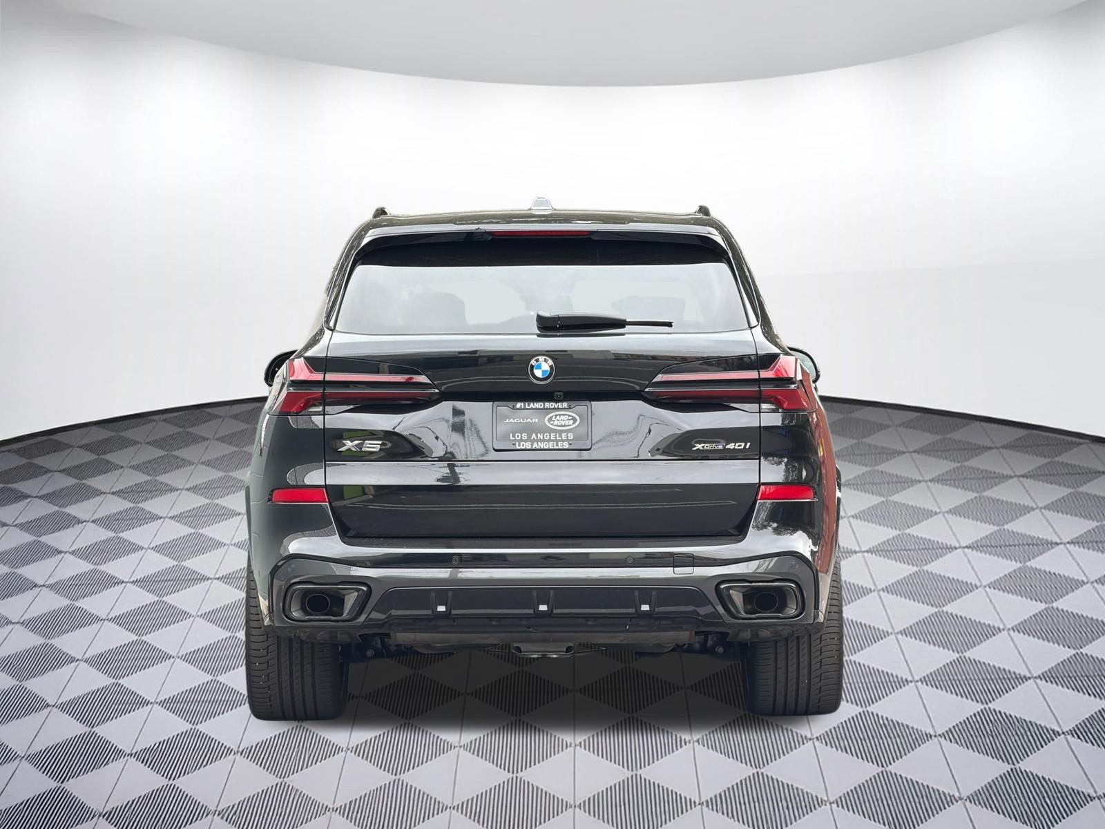 Used 2026 BMW X5 xDrive40i w/ M Sport Package AWD/4WD image 10
