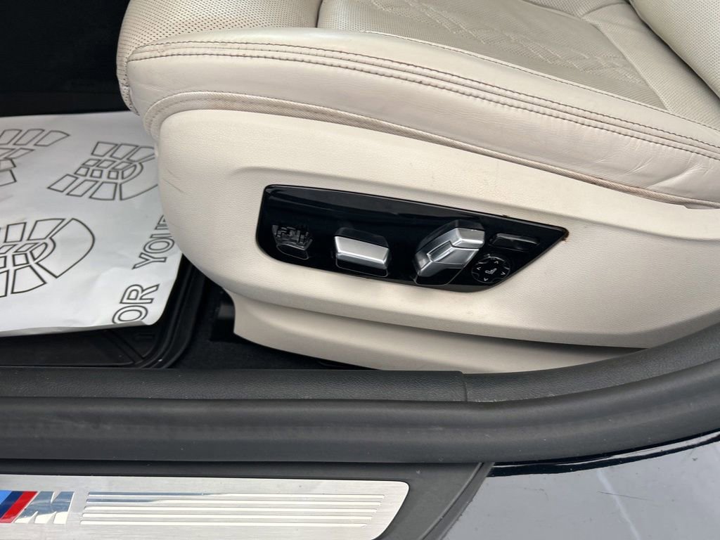 Used 2023 BMW 540i w/ M Sport Package image 38