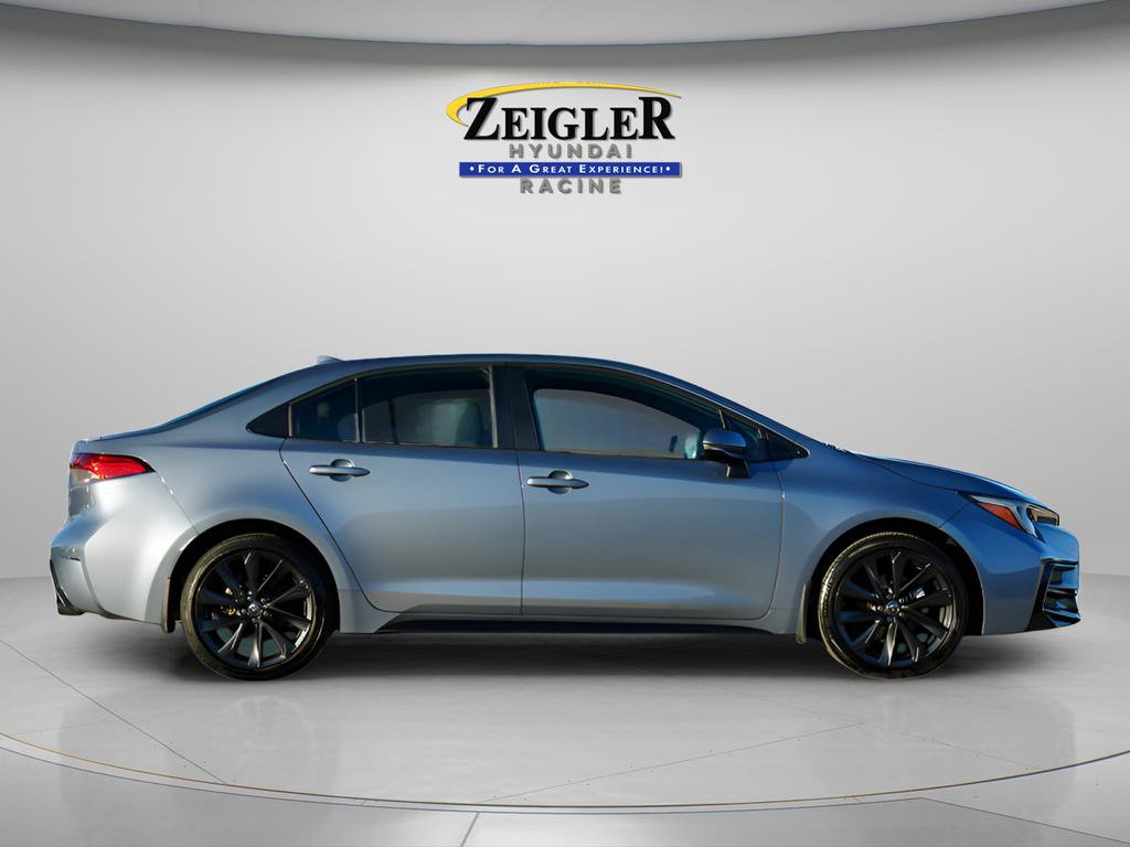 Used 2024 Toyota Corolla SE image 9