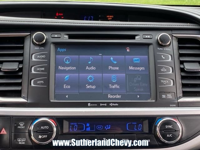 Used 2019 Toyota Highlander SE FWD image 27