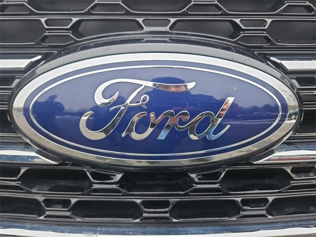 Used 2021 Ford Explorer XLT image 29