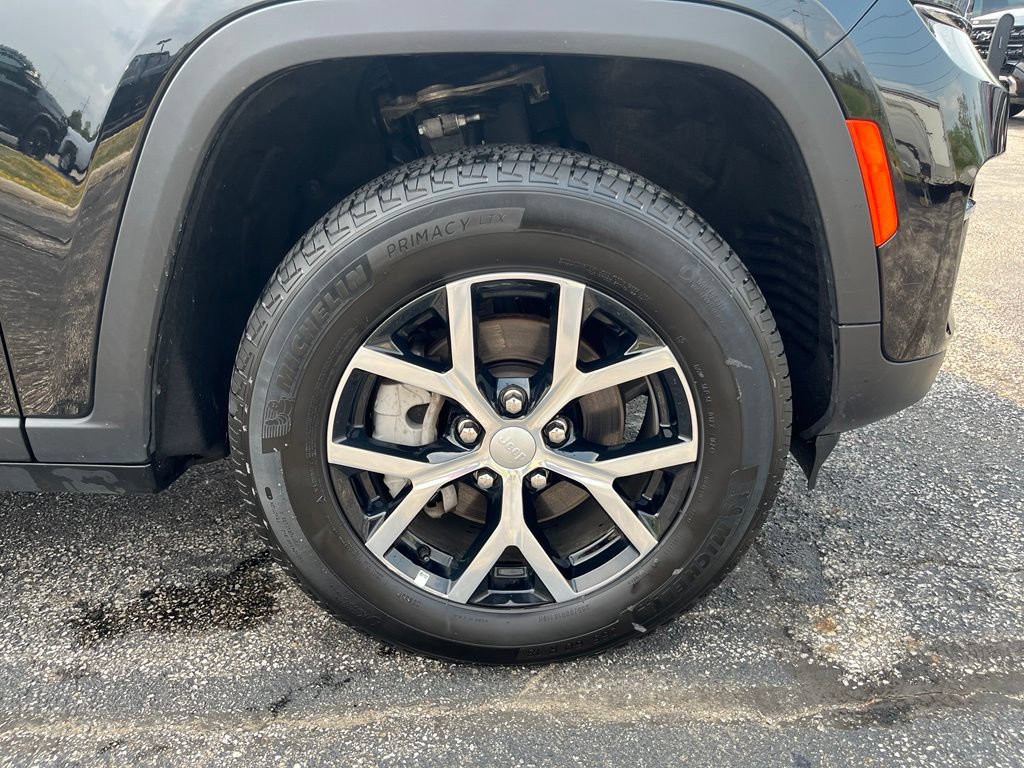 Used 2024 Jeep Grand Cherokee Limited AWD/4WD image 28