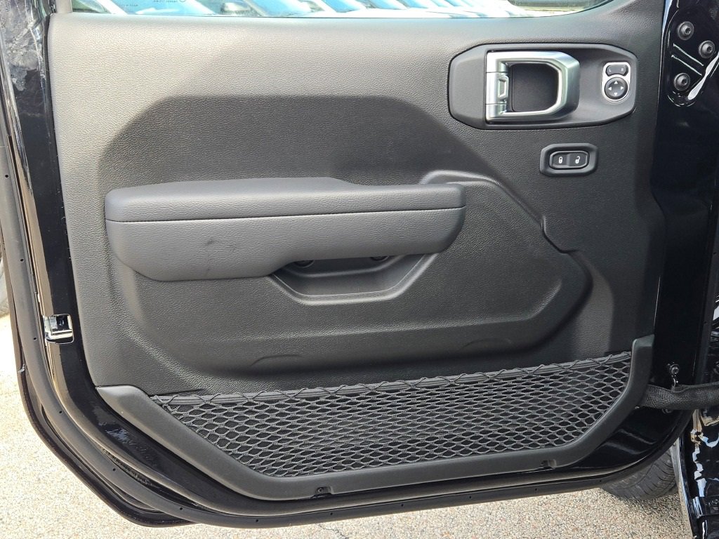 New 2025 Jeep Wrangler Sport S image 24