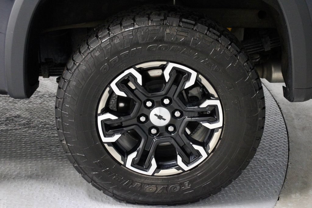 Used 2023 Chevrolet Silverado 1500 ZR2 w/ Technology Package AWD/4WD image 20