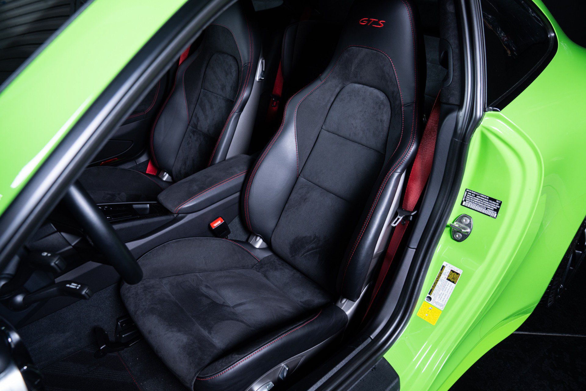 Used 2018 Porsche 911 Carrera GTS RWD image 17
