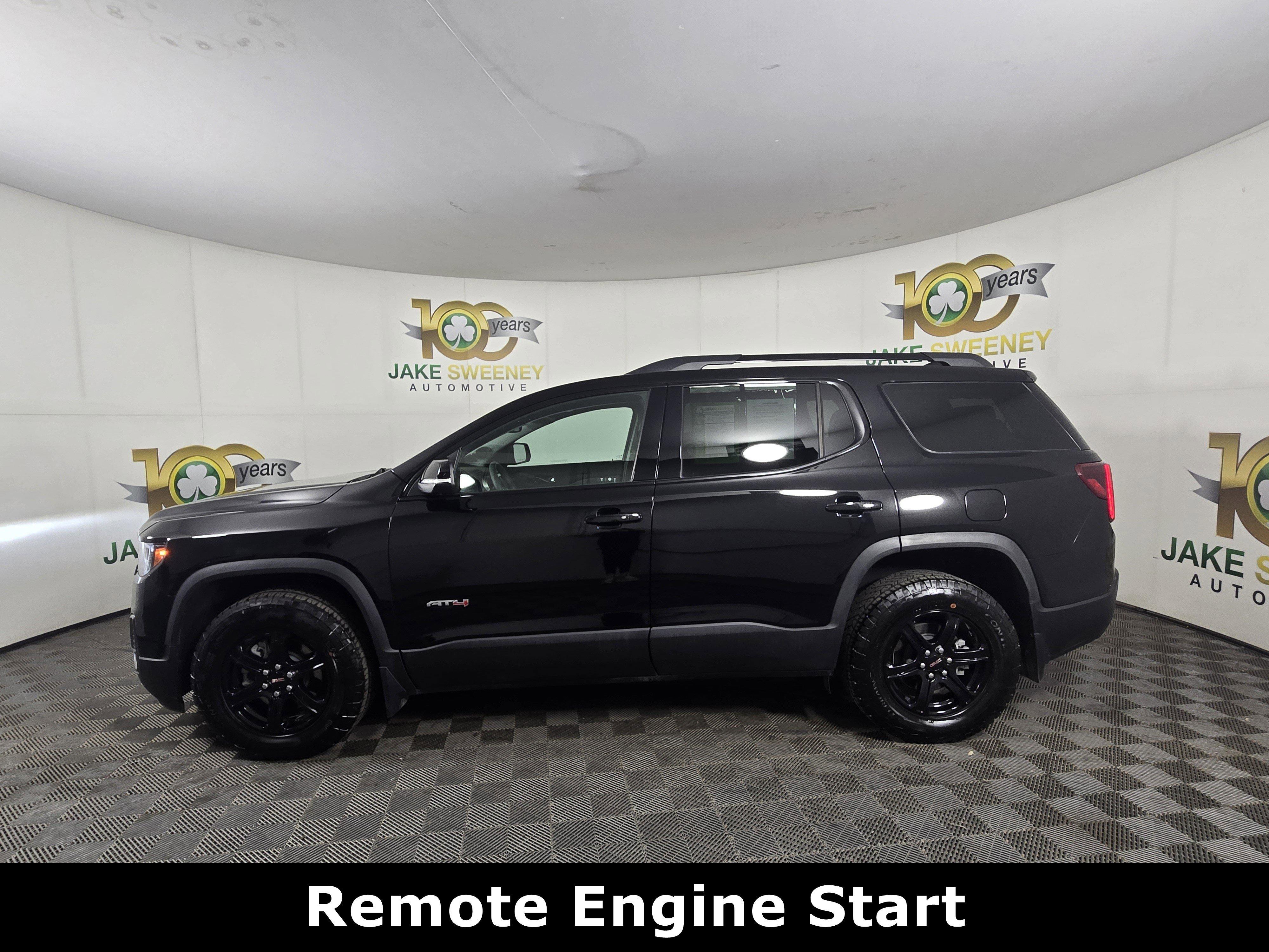 Used 2023 GMC Acadia AT4 w/ GMC Pro Grade Package image 4