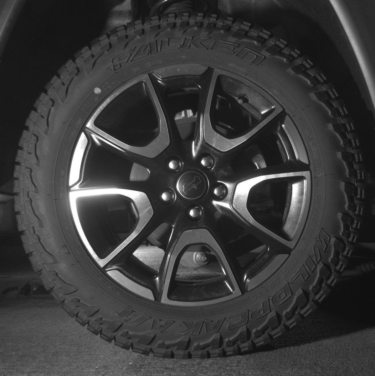 Used 2025 Jeep Compass Trailhawk image 15