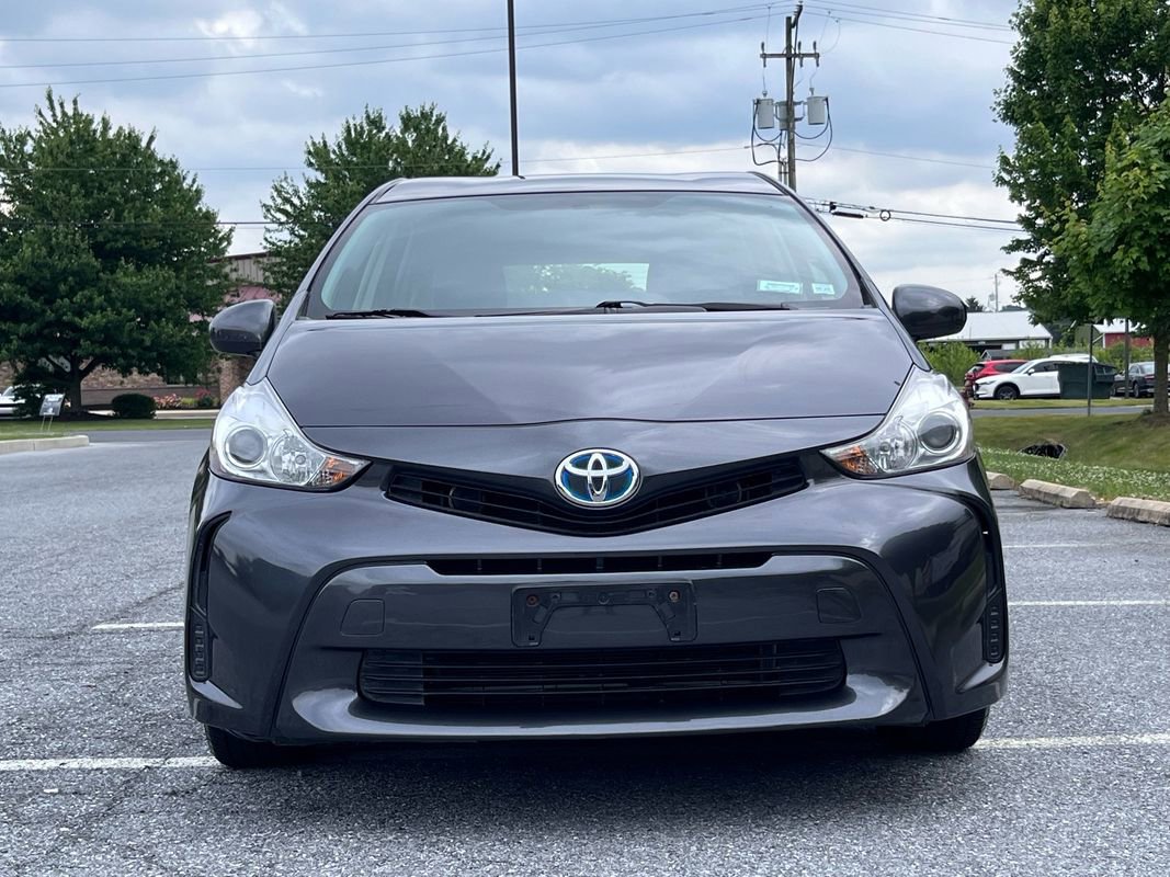 Used 2016 Toyota Prius V Two FWD image 2