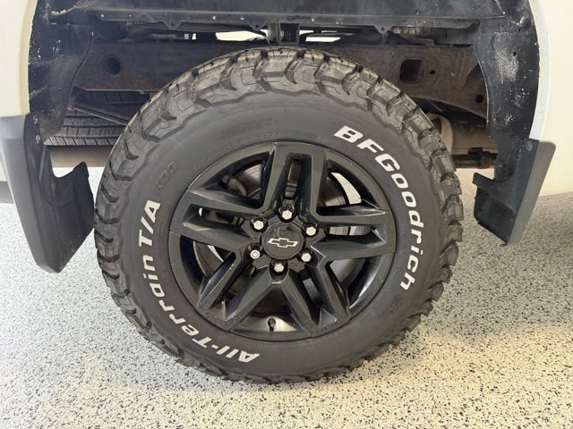Used 2019 Chevrolet Silverado 1500 LT Trail Boss AWD/4WD image 30