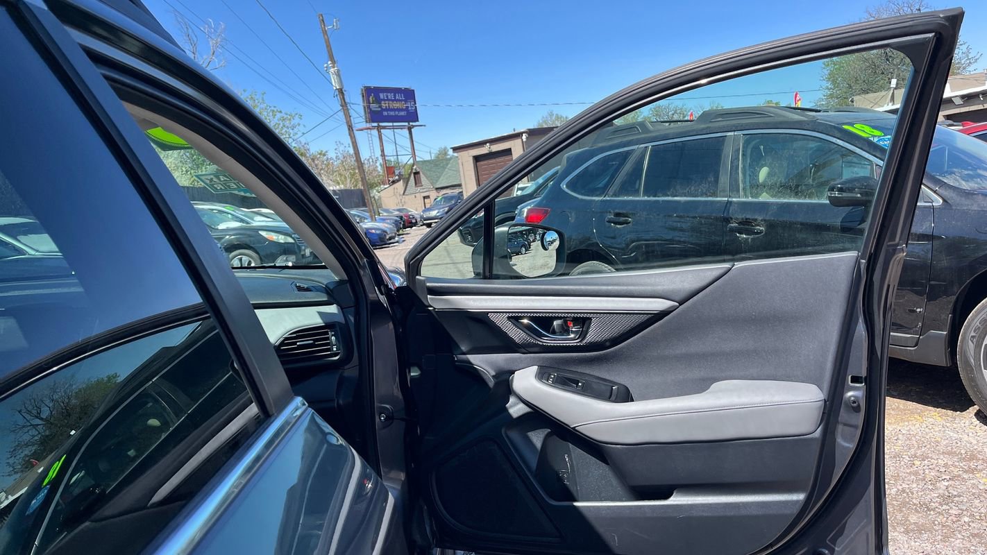 Used 2023 Subaru Outback Premium AWD/4WD image 11