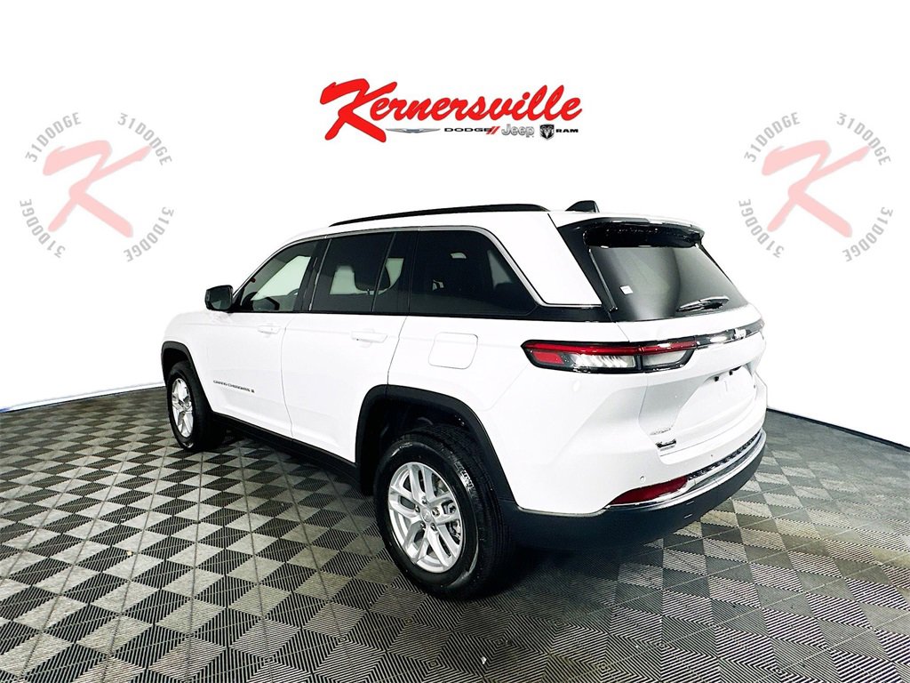 New 2025 Jeep Grand Cherokee Laredo X w/ Luxury Tech Group I image 5