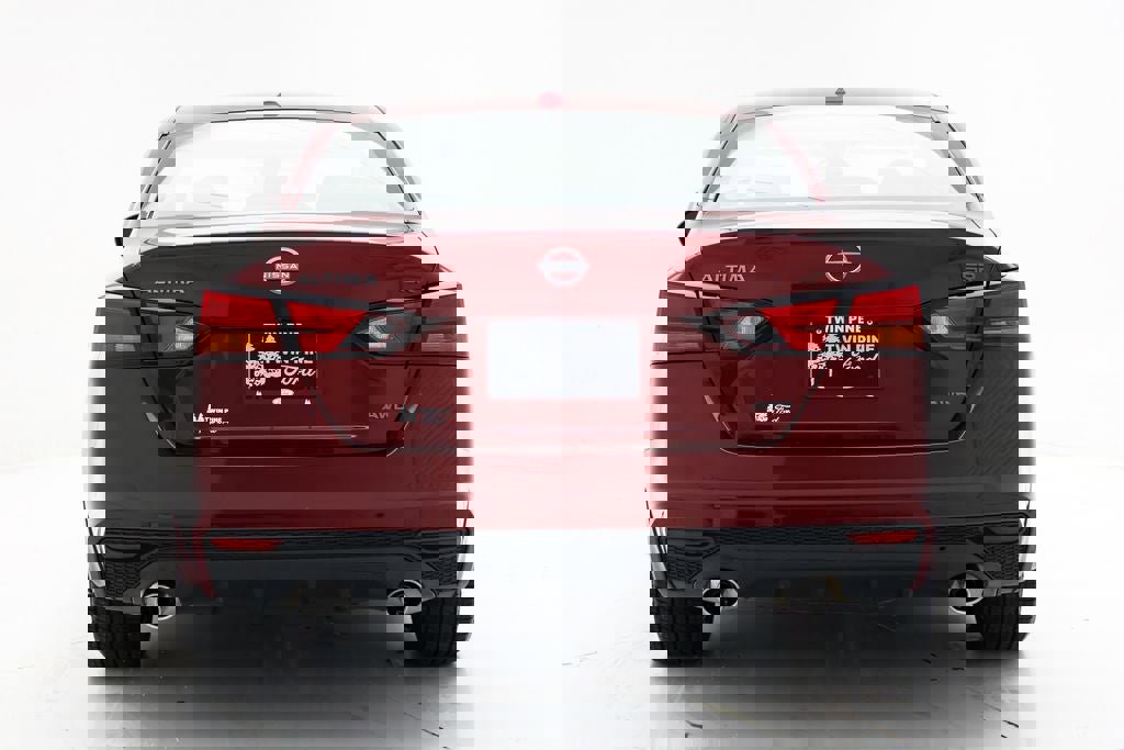 Used 2025 Nissan Altima 2.5 SR image 8