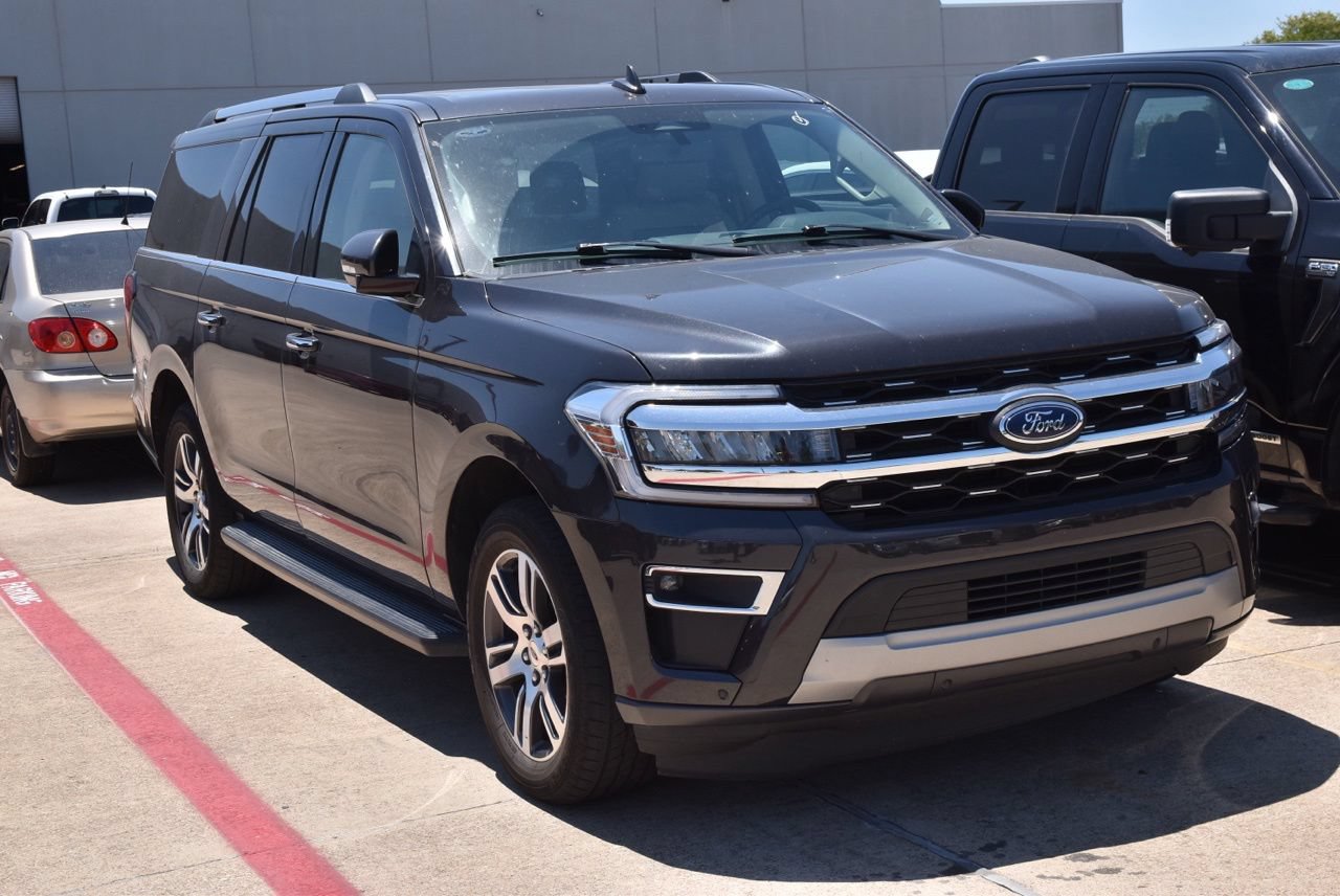 Certified 2024 Ford Expedition Max Limited RWD image 4