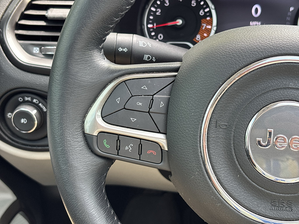Used 2022 Jeep Renegade Limited w/ Sun, Sound & Wheels Group AWD/4WD image 17