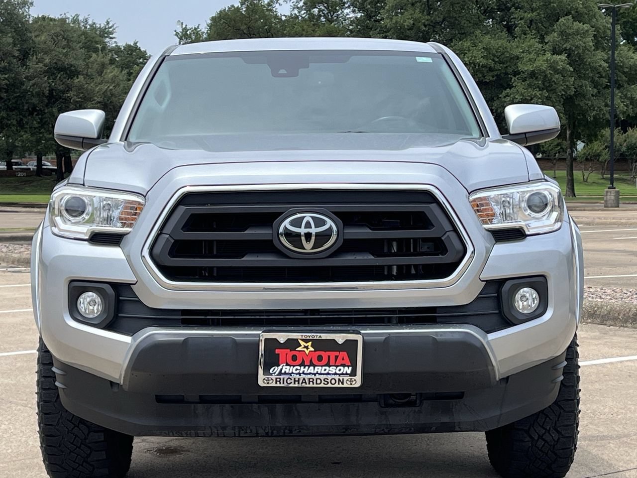 Used 2022 Toyota Tacoma SR5 RWD image 7
