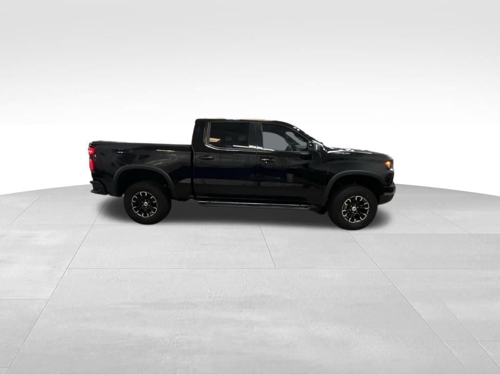 Used 2025 Chevrolet Silverado 1500 ZR2 w/ Technology Package AWD/4WD image 6