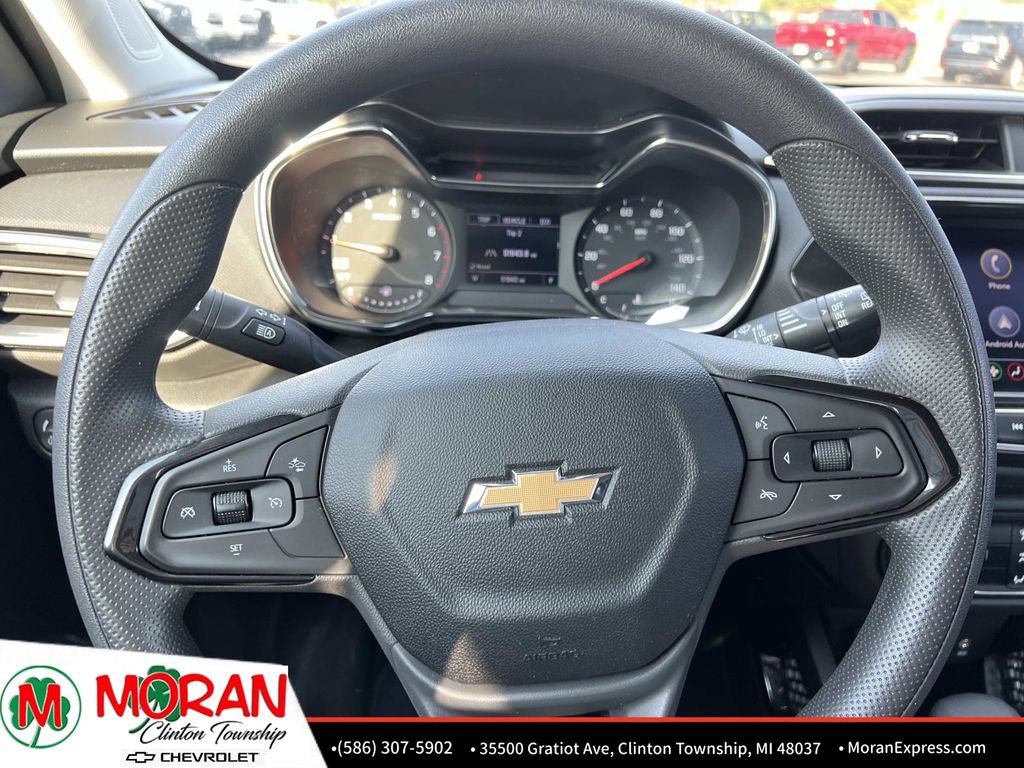 Used 2021 Chevrolet TrailBlazer LT w/ Convenience Package FWD image 19