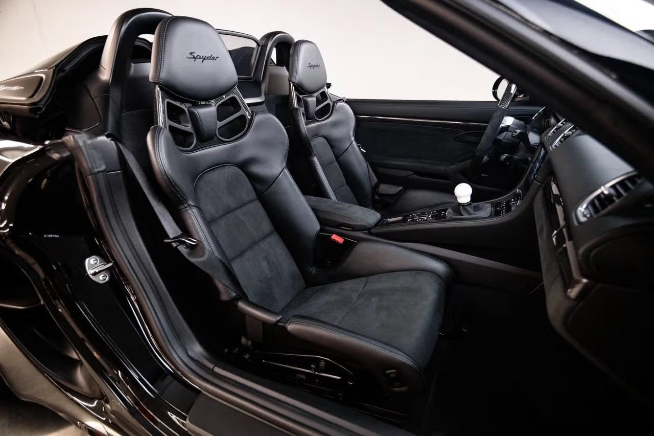 Certified 2022 Porsche 718 Boxster Spyder RWD image 28