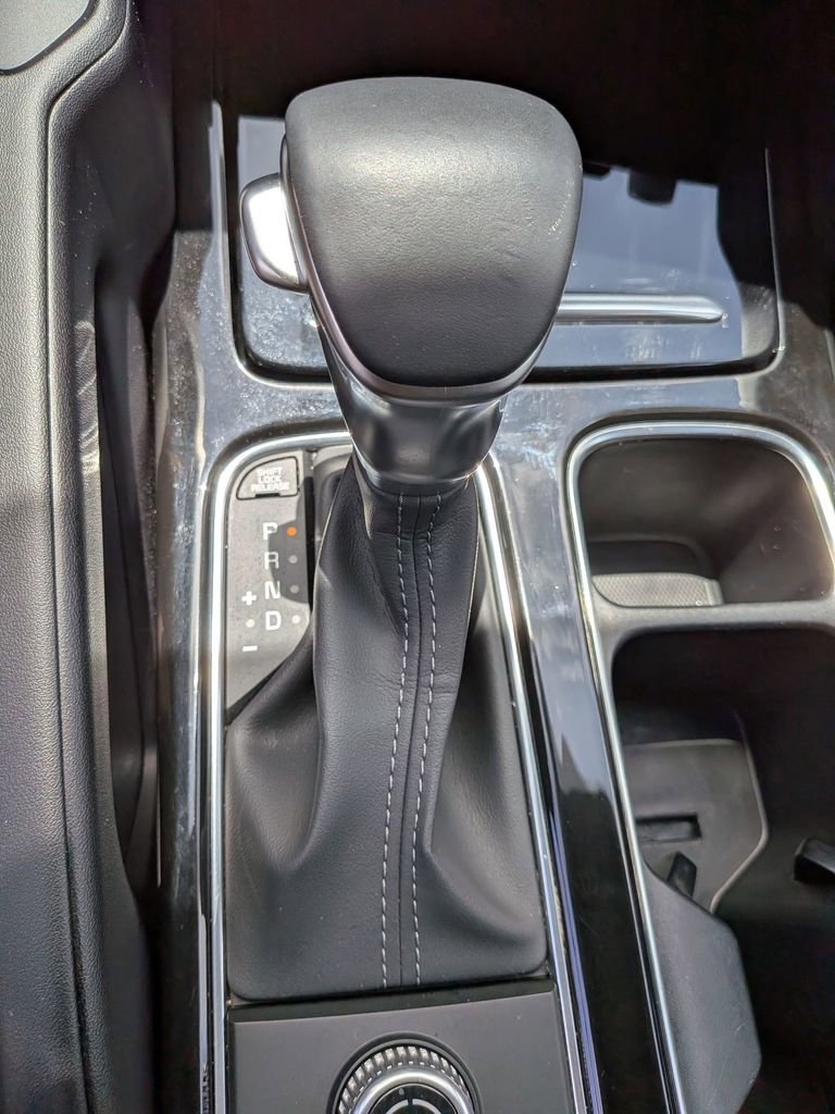 Used 2025 Kia Telluride S FWD image 14