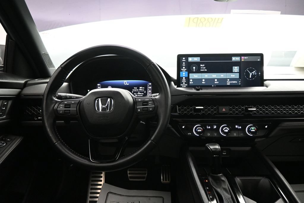 Used 2025 Honda Accord Sport image 15