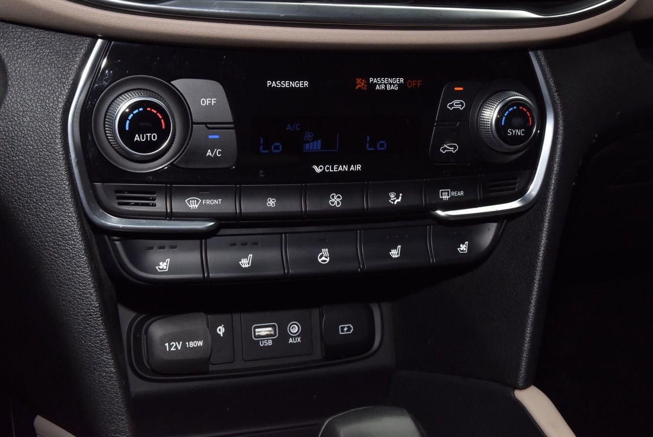 Used 2020 Hyundai Santa Fe Limited FWD image 30