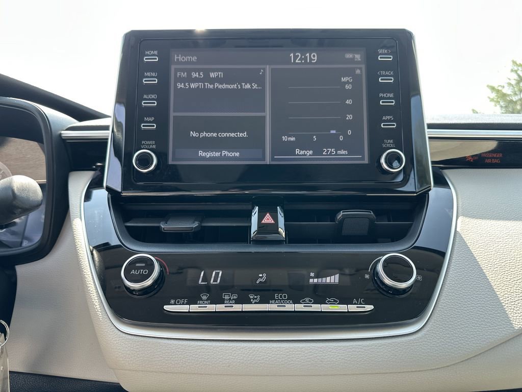 Used 2020 Toyota Corolla LE image 11