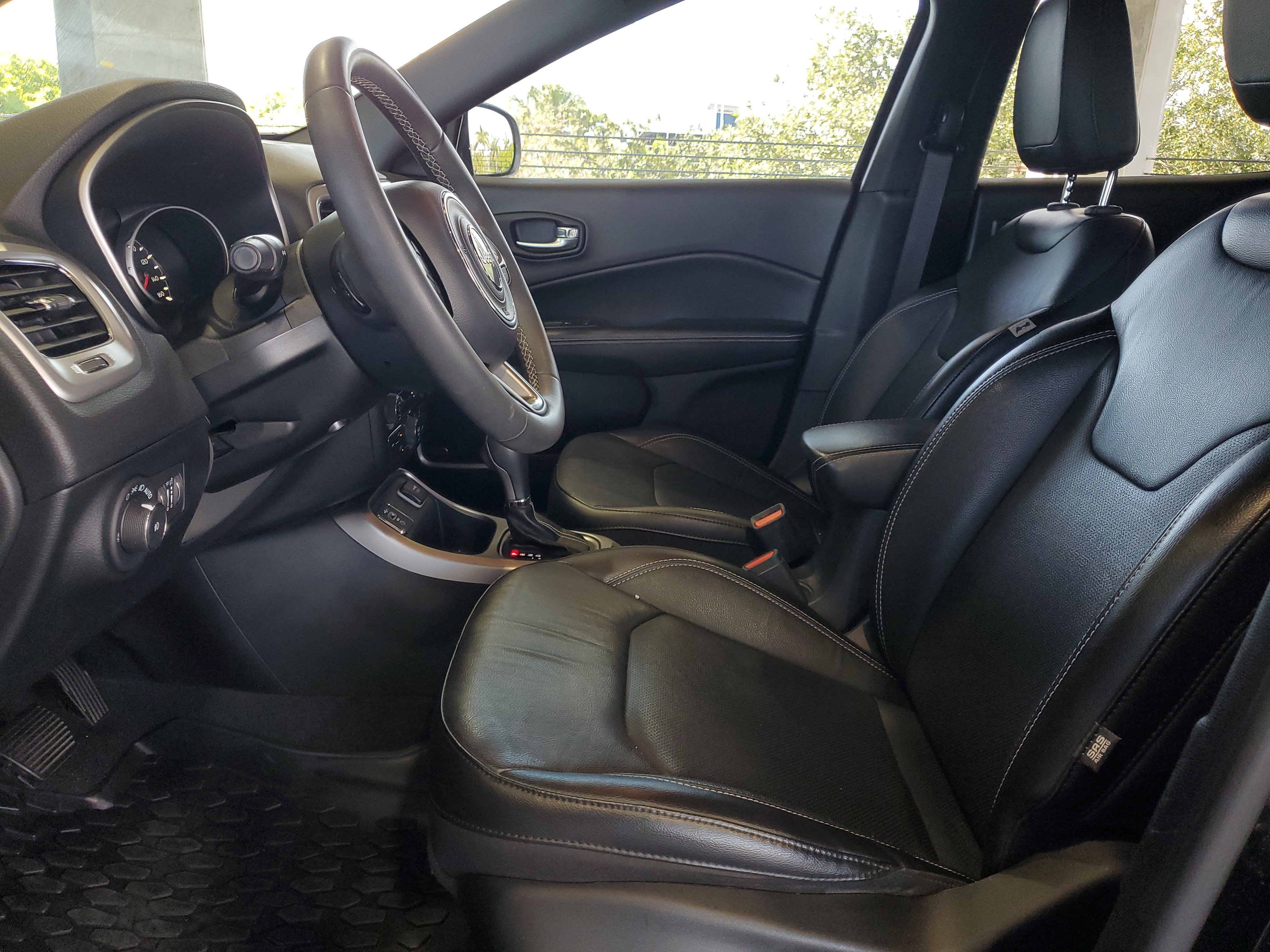 Used 2021 Jeep Compass Latitude w/ Sun and Sound Group FWD image 17