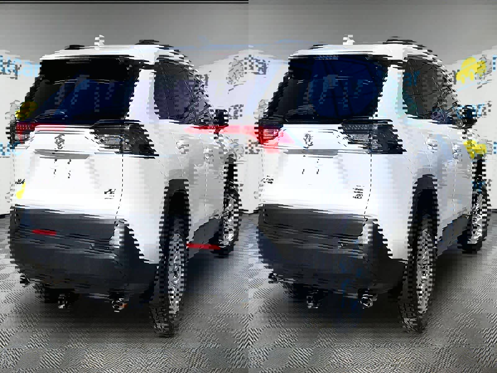 Used 2020 Toyota RAV4 XLE w/ Convenience Package image 6