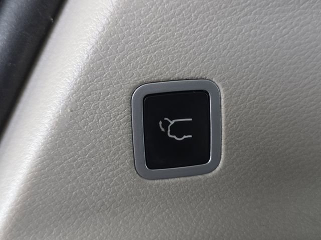 Used 2017 Chrysler Pacifica Touring-L Plus image 17