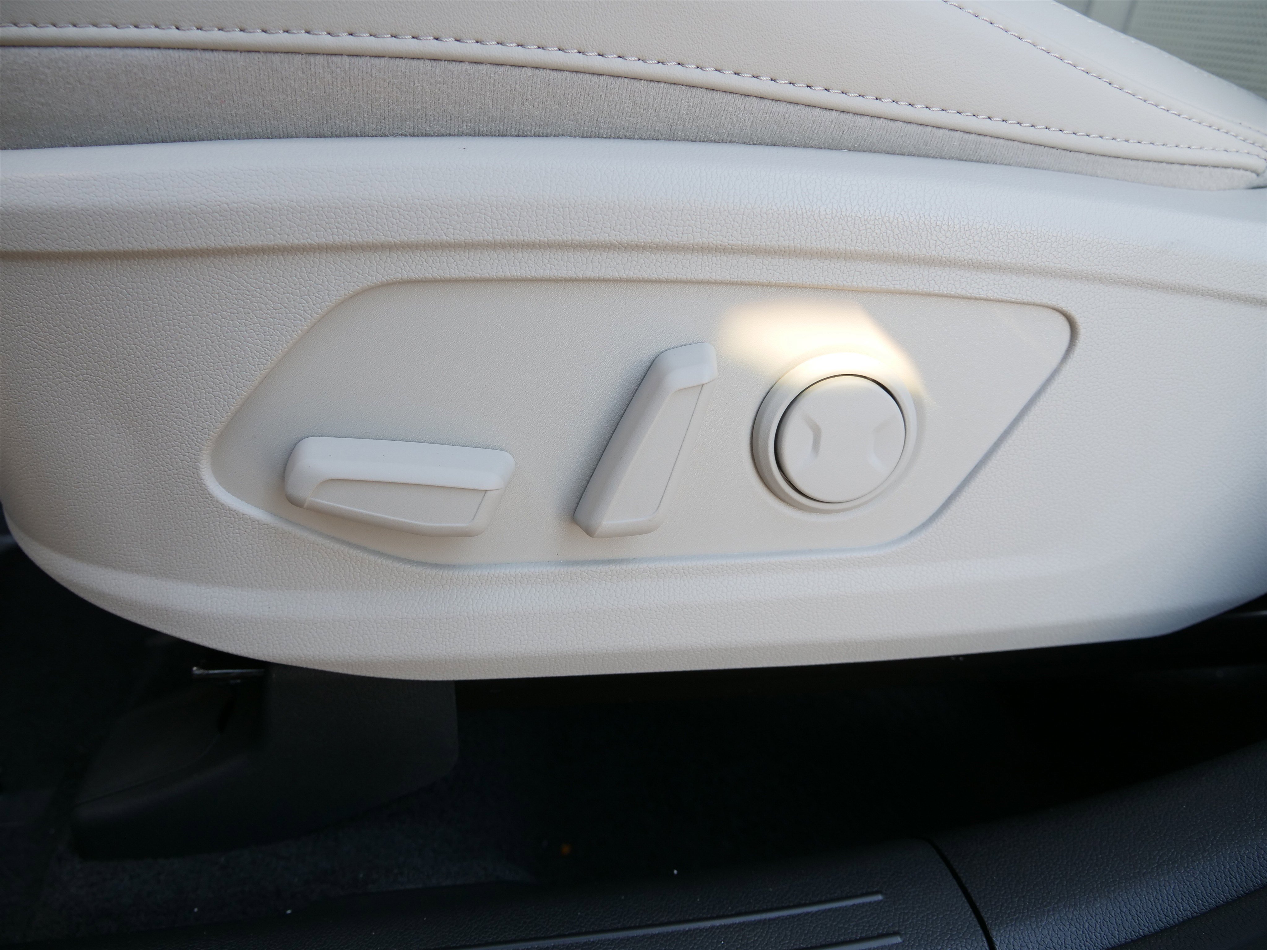 New 2026 Kia Sorento SX image 18