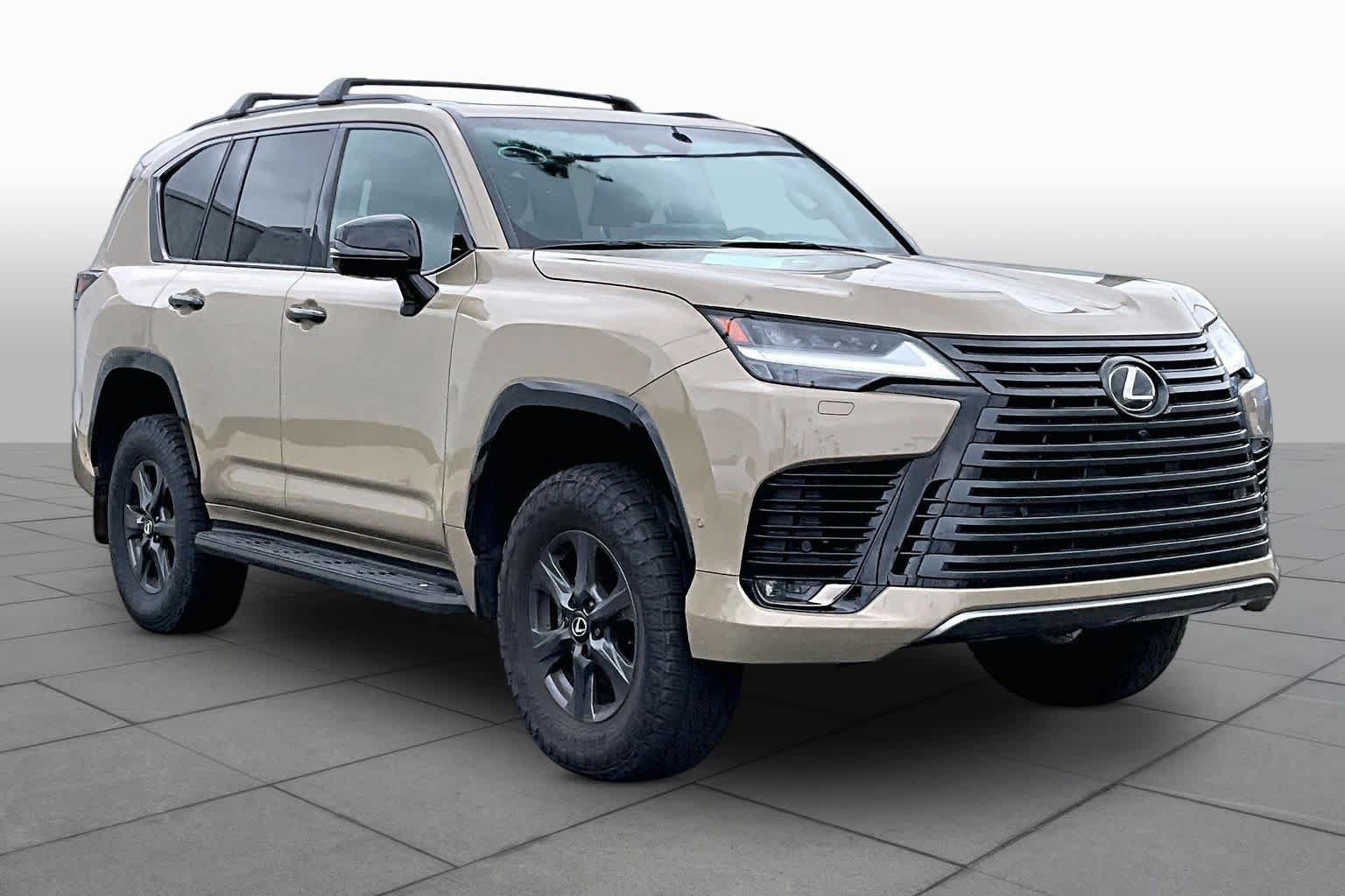Used 2025 Lexus LX 700h Overtrail AWD/4WD image 3