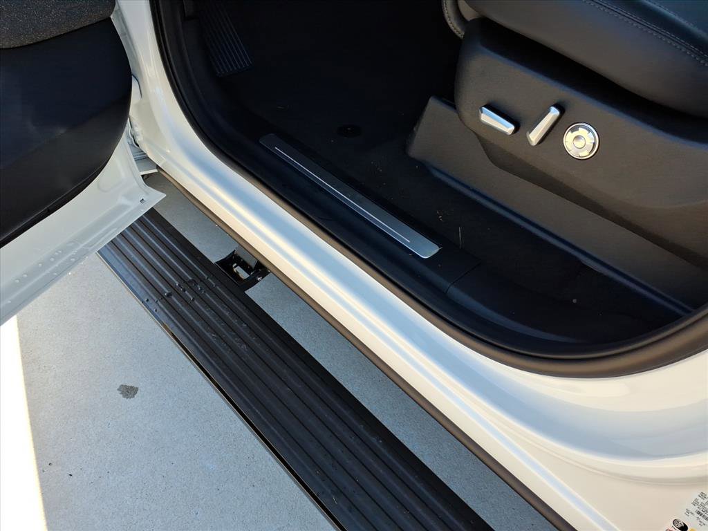 New 2025 Lincoln Navigator Reserve image 7