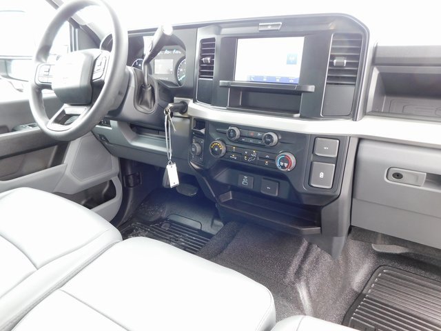New 2025 Ford F350 XL w/ XL Off-Road Package image 21