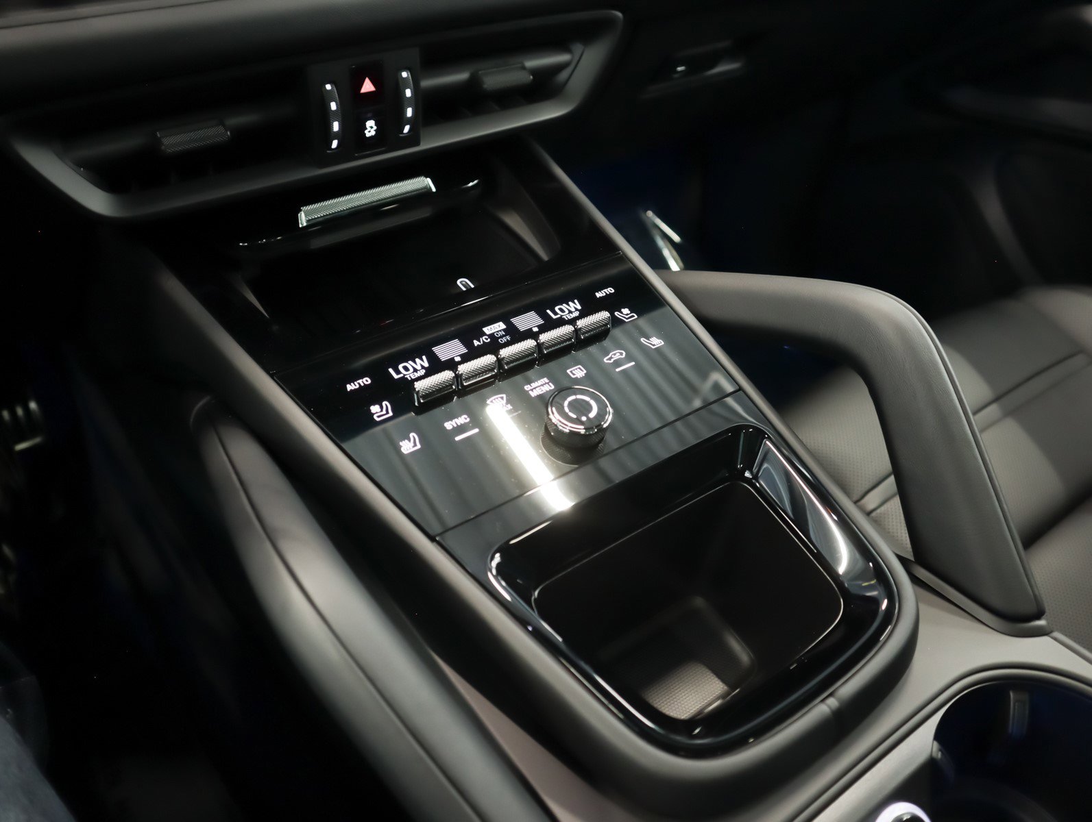 New 2026 Porsche Cayenne GTS image 19