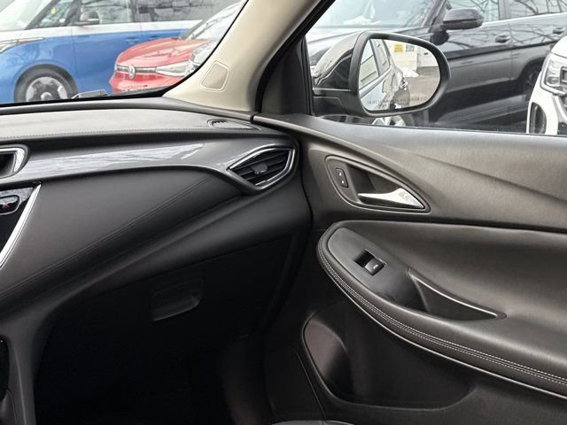 Used 2023 Buick Encore GX Select w/ Sport Touring Package image 17