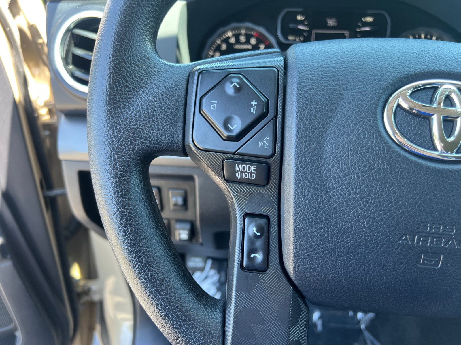Used 2020 Toyota Tundra SR5 w/ TRD Off-Road Package AWD/4WD image 14