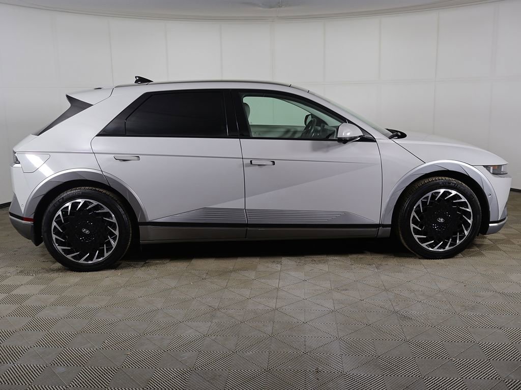 Used 2023 Hyundai Ioniq 5 Limited AWD/4WD image 19