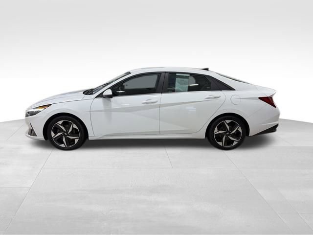 Used 2023 Hyundai Elantra Limited image 9