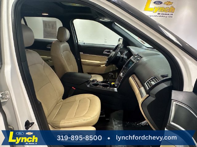 Certified 2017 Ford Explorer Limited AWD/4WD image 10