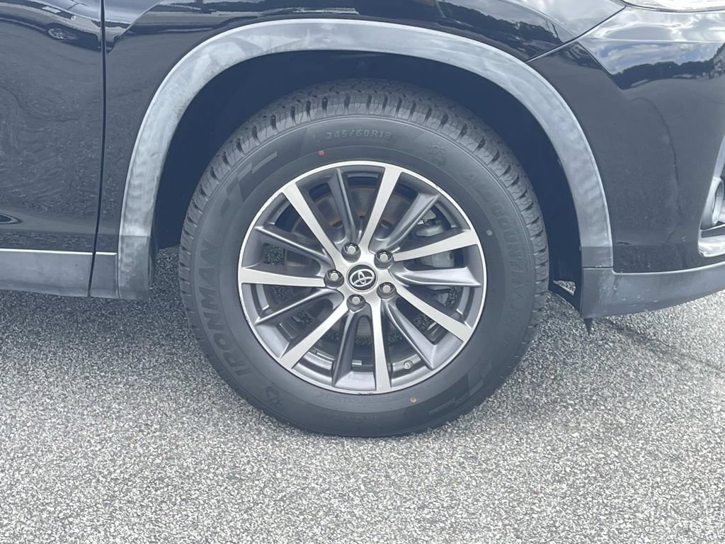 Used 2019 Toyota Highlander XLE FWD image 10