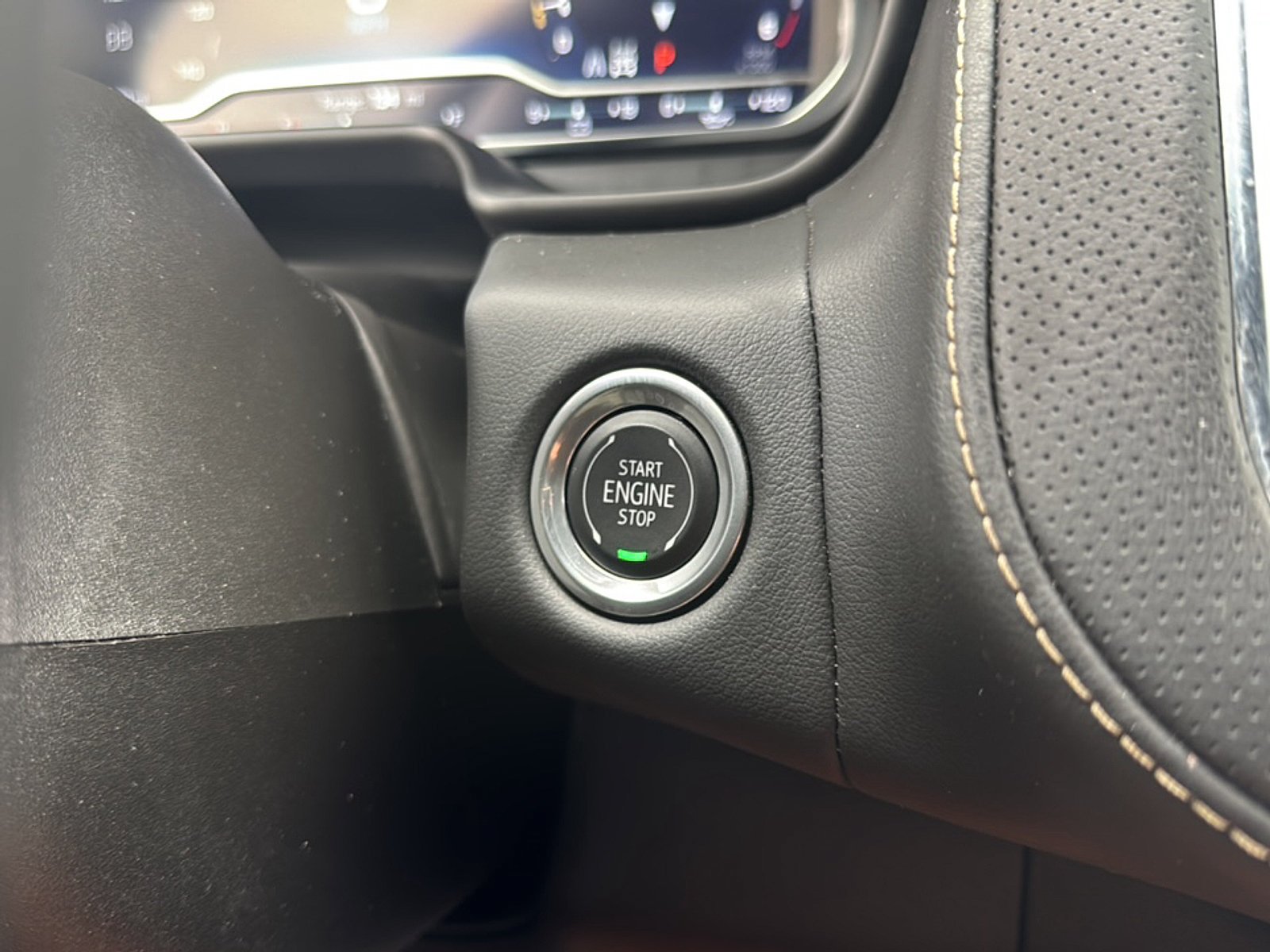 Certified 2024 Chevrolet Tahoe Premier AWD/4WD image 33