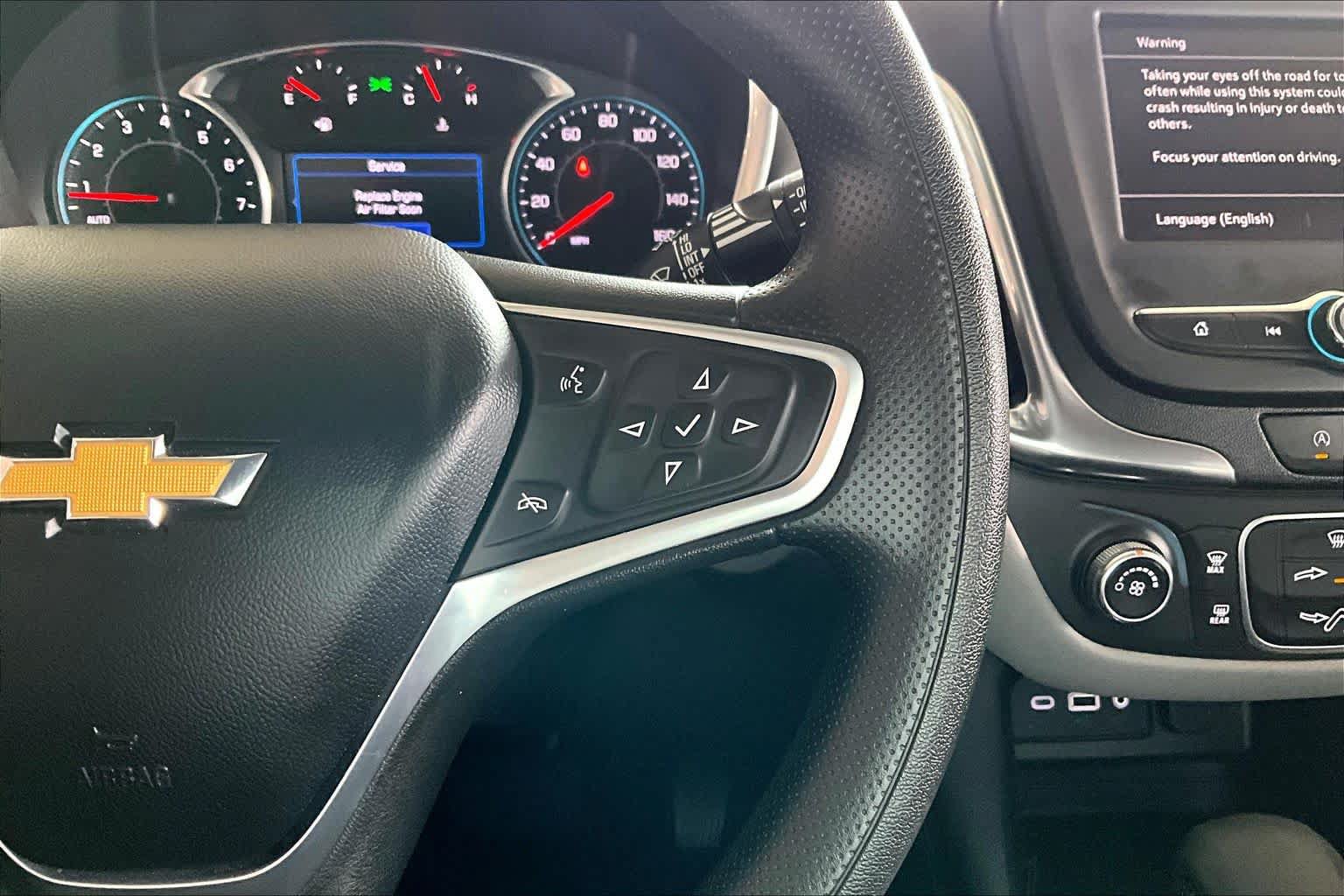 Used 2022 Chevrolet Equinox LT FWD image 25