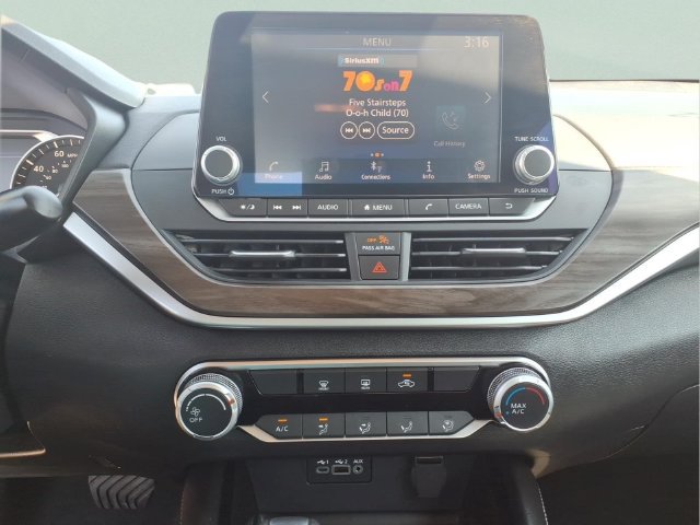 Used 2023 Nissan Altima 2.5 SV FWD image 18