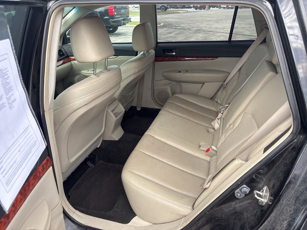 Used 2011 Subaru Outback 3.6R Limited image 13