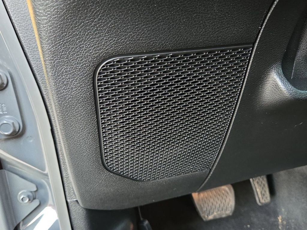 Used 2021 Jeep Gladiator Overland w/ Popular Equipment Package image 14